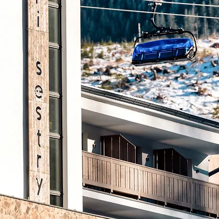 Tri Sestry Jasna شقة