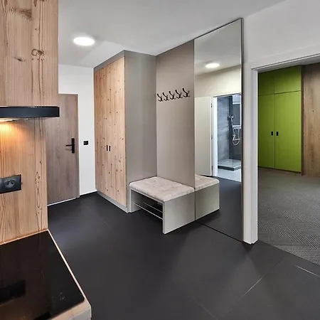 Tri Sestry Jasna Hotel apartamentowy