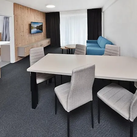 Tri Sestry Jasna Hotel apartamentowy *